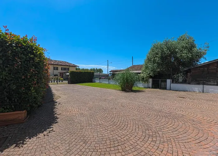 Villa Con Terrazzo E Cortile Privato 200M2 Pet Friendly