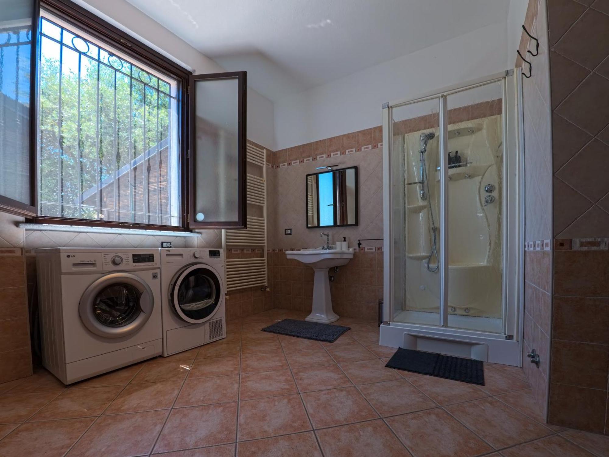 Villa Con Terrazzo E Cortile Privato 200m2 Pet Friendly *